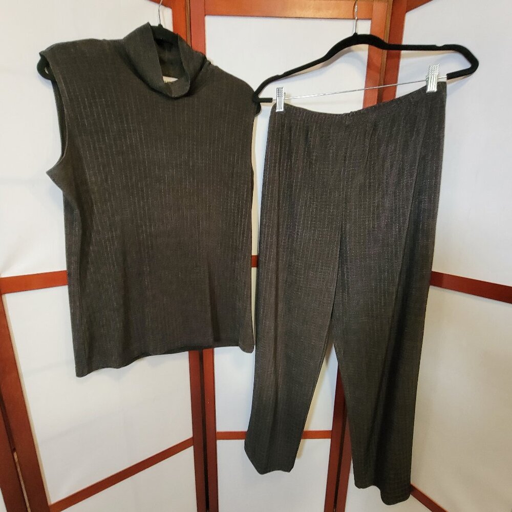 Chico's Gunmetal Textured Sleeveless Pants Suit - Size 3